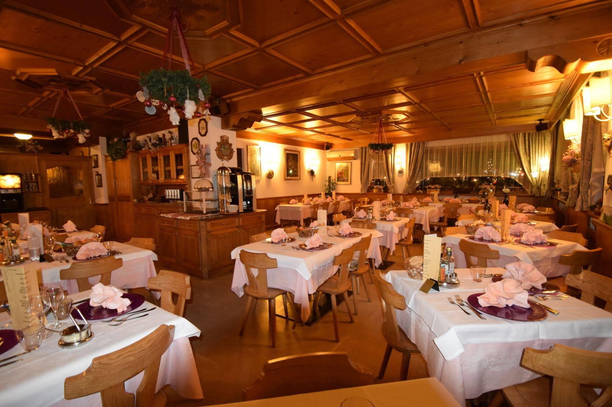 Albergo Miravalle เอารอนโซ ดิ คาโดเร ภายนอก รูปภาพ